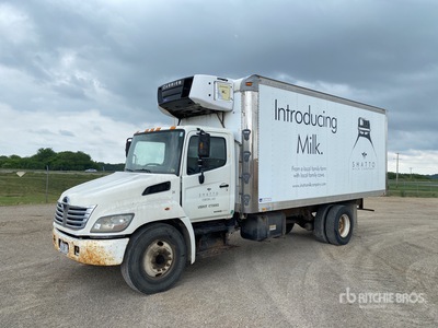 2008 Hino 268 4x2 Refrigerated Truck
