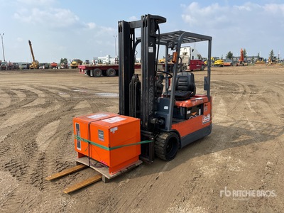 Toyota 5FBEC15 2600 lb Electric Forklift