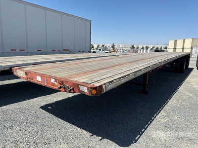 2001 Fontaine LFTWF-804WSAWK 48 ft T/A Spread Axle Flatbed Trailer