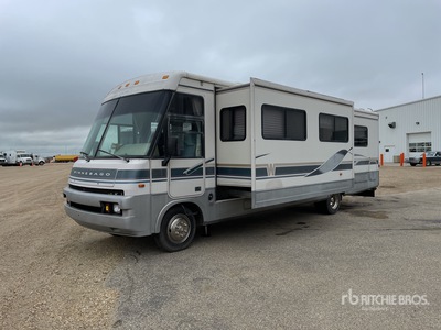1995 Oshkosh XC/RV Winnebago Motor Home