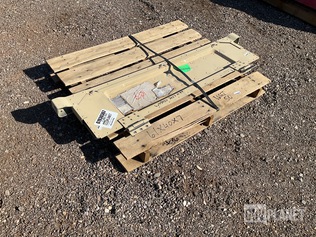 Surplus 12338981-1 Vehicle Body Tailgate in Red Rock, Arizona, United ...