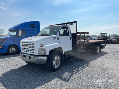 2007 Chevrolet C7500 4x2 Flatbed Truck