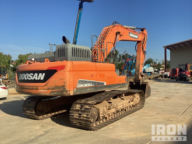2018 Doosan DX300LC-5 Tracked Excavator in Garner, North Carolina ...