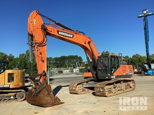 2018 Doosan DX300LC-5 Tracked Excavator in Garner, North Carolina ...