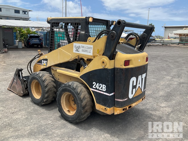 242b 2005 Cat 242B Skid Steer Loader in Kailua-Kona, Hawaii, United States ...