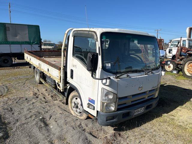 2009 Nissan Atlas 4x2 Table Top Truck 2009 Nissan Atlas 4x2 Table Top Truck