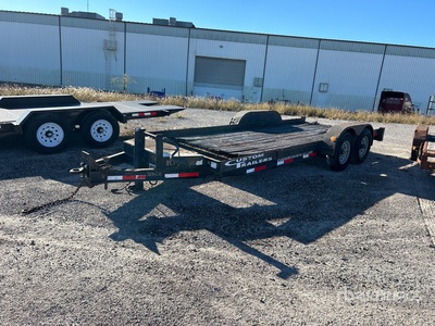 2016 Custom Trailers 7T 18 ft T/A Remolque Portamaquinaria