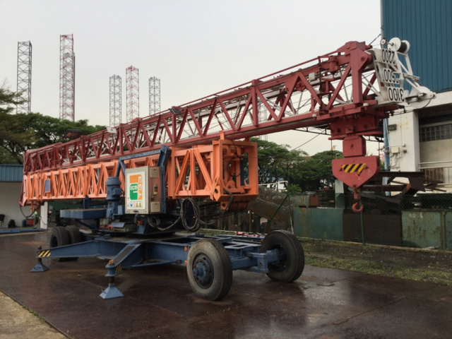 2014 Arcomet T33 ECO Mobile Tower Crane