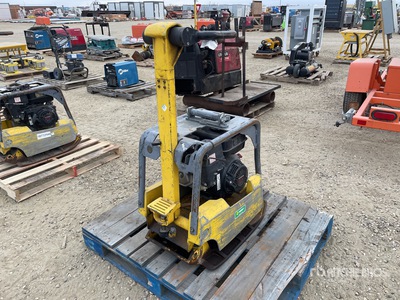 2011 Wacker Neuson BPU3050A Vibratory Plate Compactor