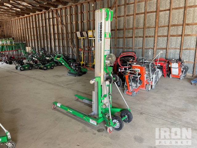 2018 Genie SLC-18 Material Hoist in Lafayette, Indiana, United States ...