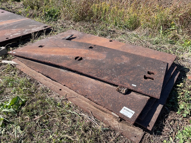 Quantity of (1) Steel 5 ft x 8 ft & (1) 3 ft x 8 ft Road Plate