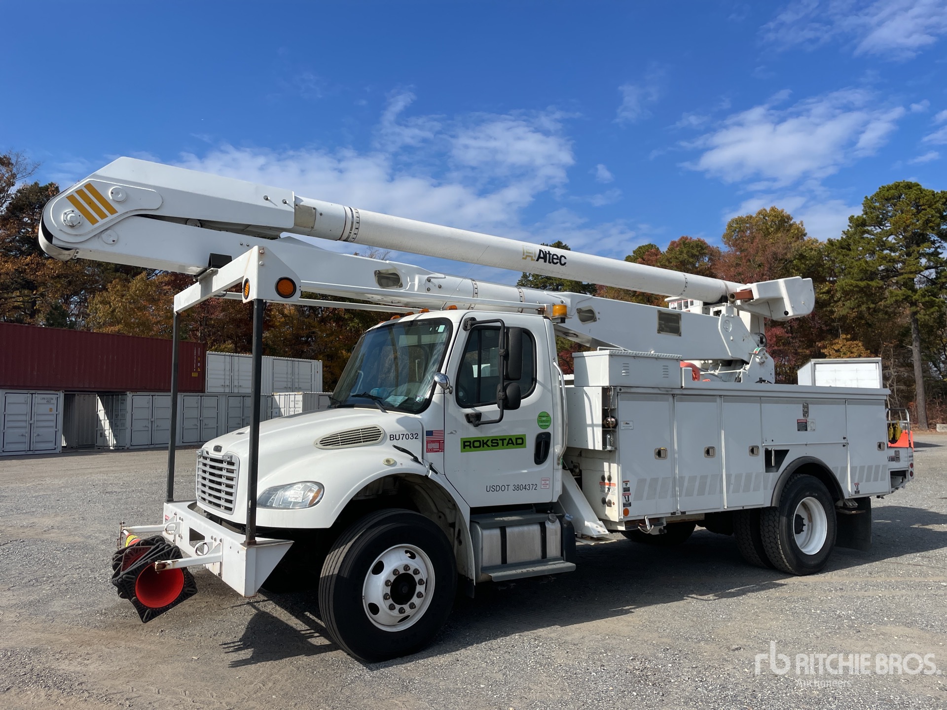 Altec AA755 55 ft on 2013 Freightliner M2 106 4x2 Arbeitsbühne-Lkw