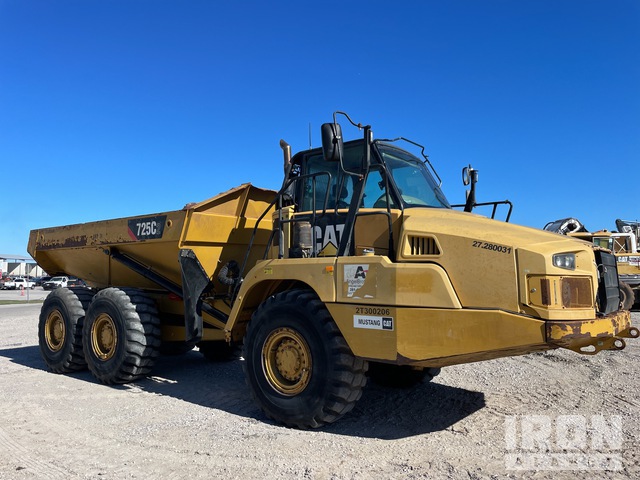2017 Cat 725C2 Articulated Dump Truck in Baytown, Texas, United States ...