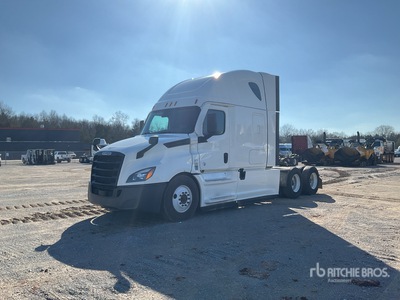 2020 Freightliner Cascadia 126 6x4 T/A Sleeper Truck Tractor