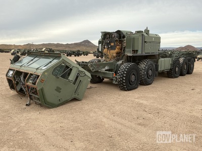 2011 Oshkosh MKR18 LVSR 10x10 Truck w/Rear Mounted Container Handler