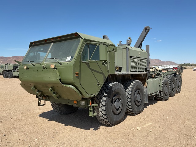 2010 Oshkosh MKR18 LVSR 10x10 Truck w/Rear Mounted Container Handler