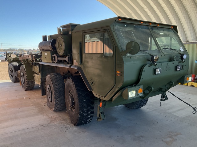 2010 Oshkosh MKR18 LVSR 10x10 Truck w/Rear Mounted Container Handler