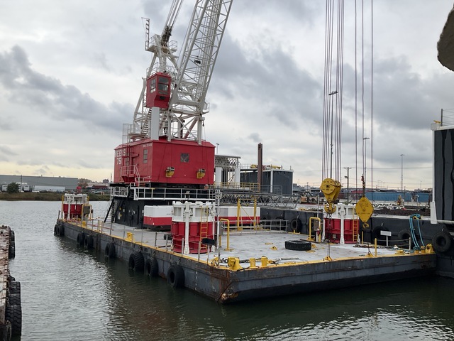 1975 (unverified) Dravo 28 80-Ton Jackup on 130' x 58' x 10' Barge
