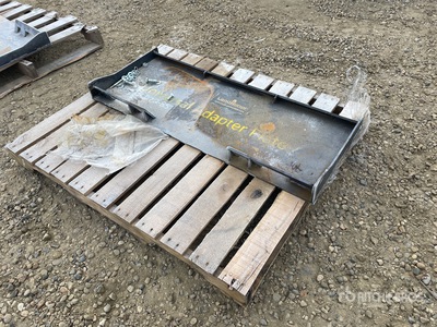2023 Landhonor HL-UAP-0025T Skid Steer Attachment Mounting Plate (Unused)
