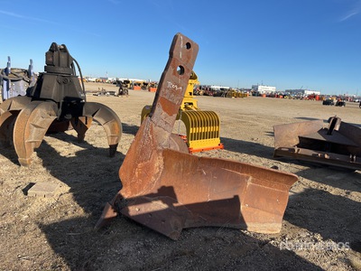 Crawler Tractor Ripper - Fits Cat D8