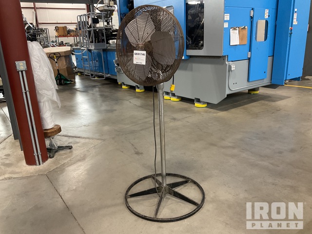 Leader Pro Fan Leader Pedestal Fan in Lebanon, Virginia, United States (IronPlanet ...