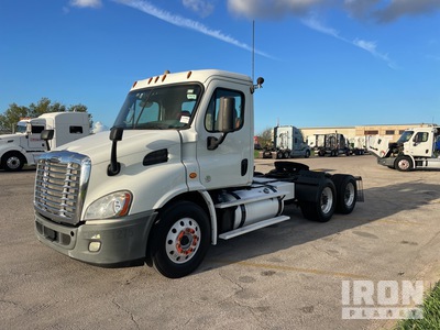 2016 Freightliner Cascadia 6x2 T/A Day Cab Truck Tractor