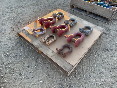 Quantity of Crosby Shackle