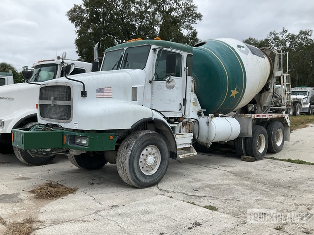 2006 Oshkosh F2346 6x4 Mixer Truck (Inoperable) in Tampa