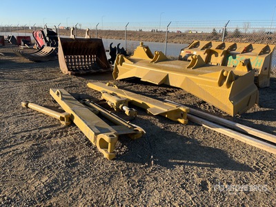 156 in U Dozer Blade - Fits Cat D8T