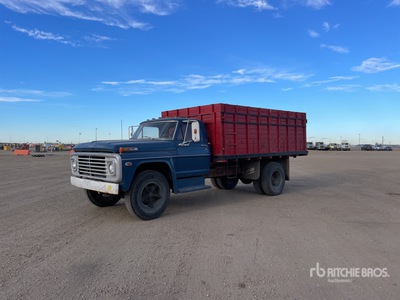 1969 Ford F700 4x2 Grain Truck
