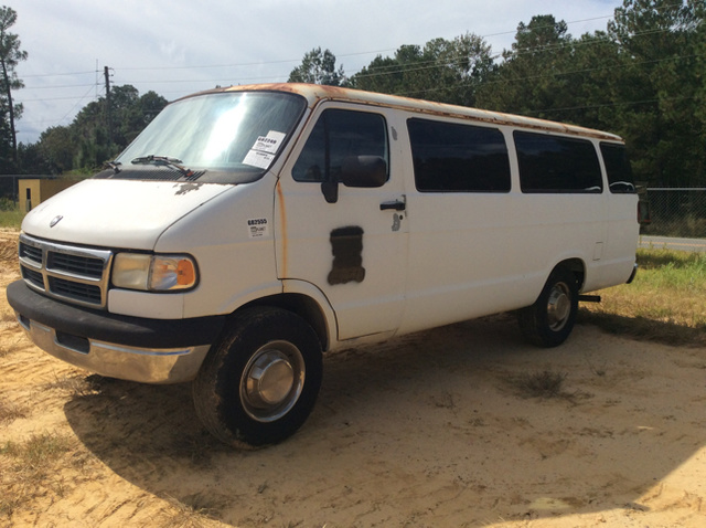 1997 Dodge Ram Wagon B3500 Van
