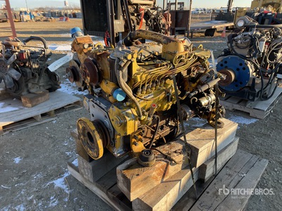Komatsu S6D105E-1 Engine
