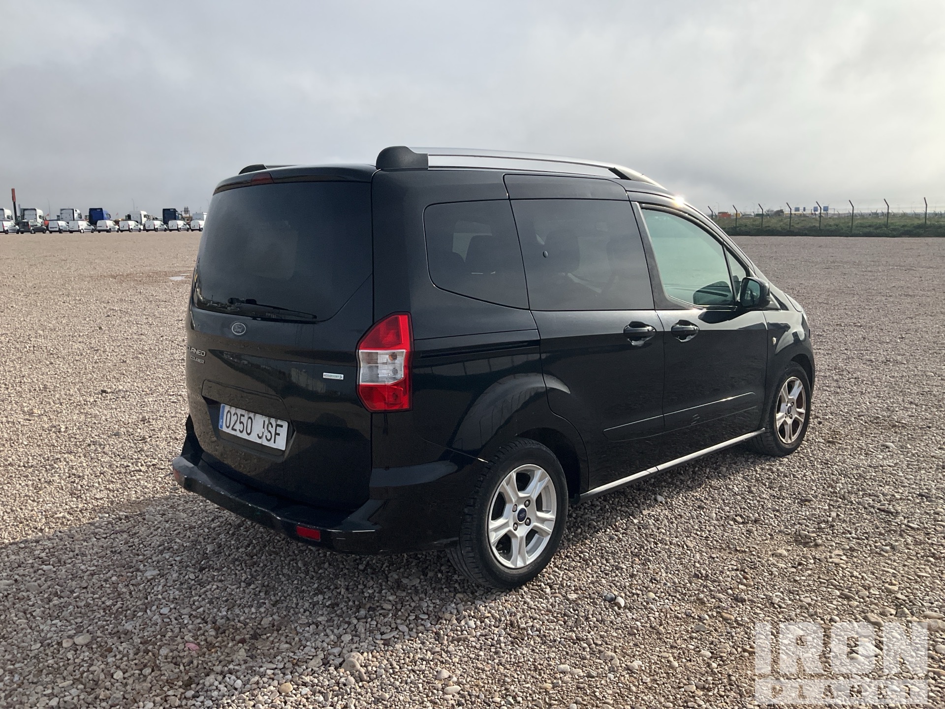 2016 Ford Tourneo Courier Van, Ocana, Castilla-La Mancha, España  (IronPlanet N.º de artículo10827004), image size:1920x1440