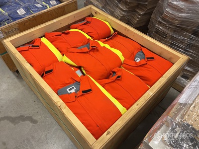 Quantity of Fire Resistant Winter Coats Kleding (Unused)