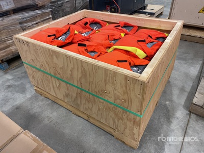Quantity of Fire Resistant Winter Coats Kleding (Unused)