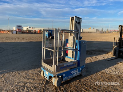2017 Genie GR-20 Vertical Mast Lift