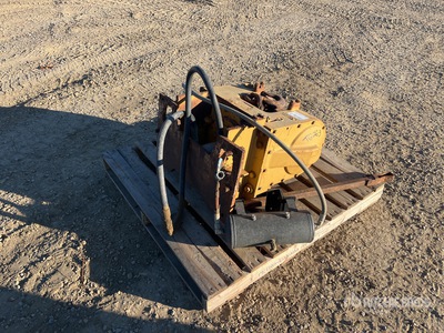 John Deere 3325 Winch