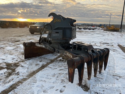 AMI 72 in Mat Excavator Grapple - Fits 250 Series