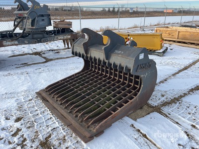66 in Excavator Screening Bucket - Fits 250 Series
