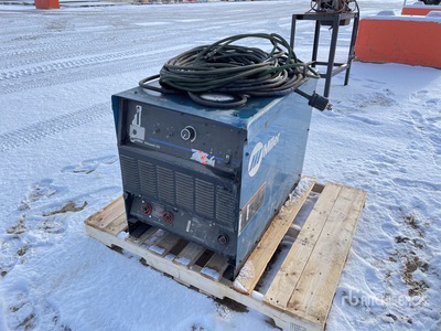 Miller Deltaweld 452 Electric Welder