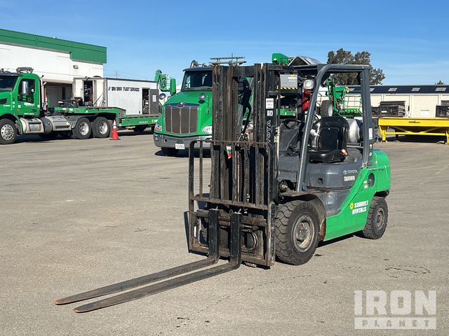 2015 Toyota 8FGU25 4750 lb Pneumatic Tire Forklift in Livermore ...