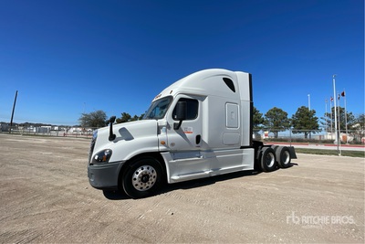 2016 Freightliner Cascadia 125 6x4 Tracteur Routier Couchette