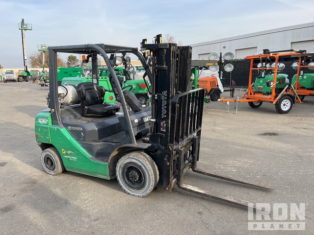 2014 Toyota 8FGU25 4750 lb Pneumatic Tire Forklift in Livermore ...