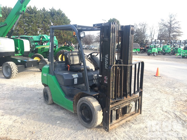 2015 Toyota 8FGU25 4750 lb Pneumatic Tire Forklift in Madison, Alabama ...