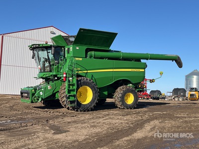 2016 John Deere S690 حصادة مجمعة