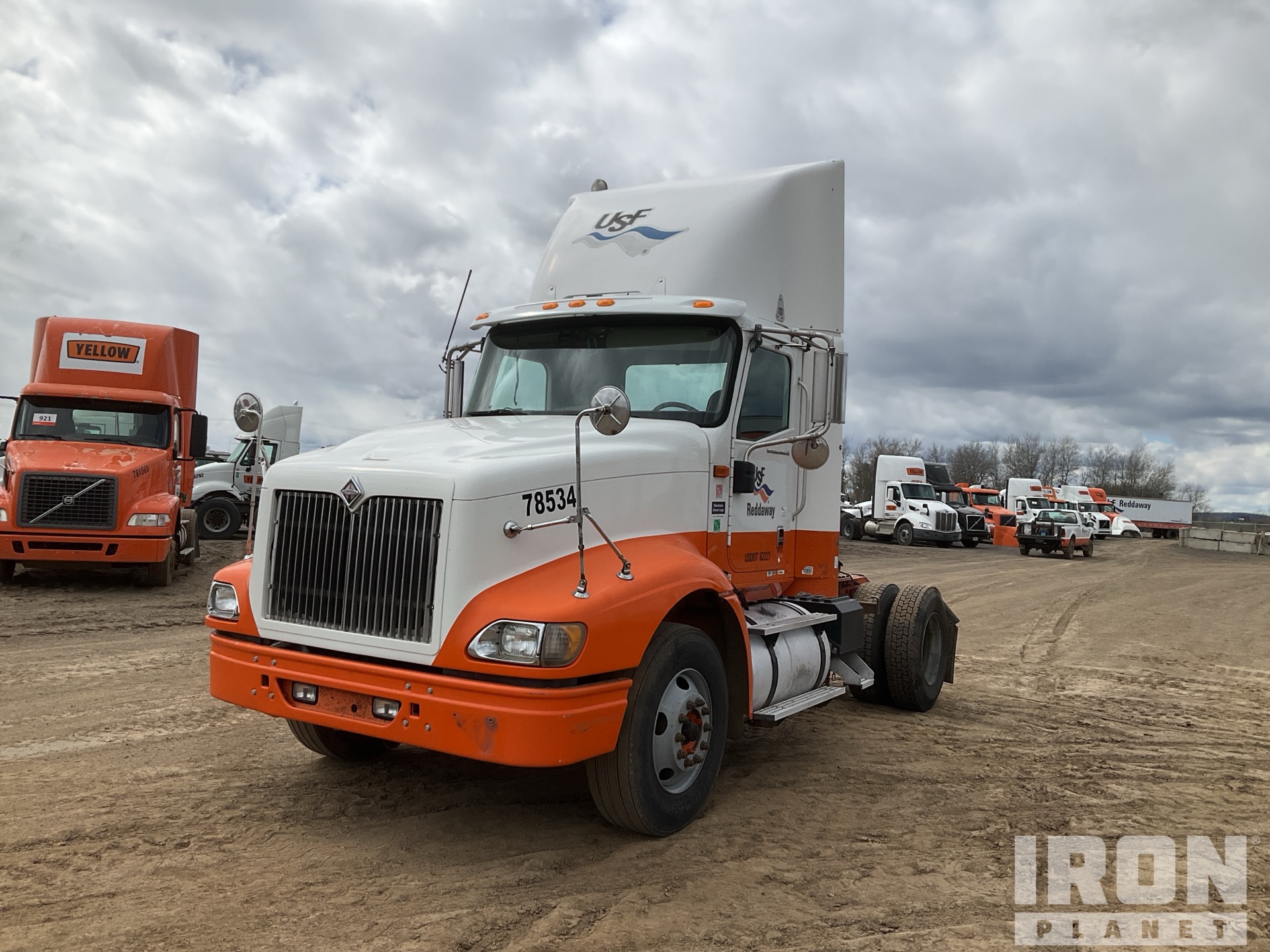 2005 International 9400i 4x2 S/A Day Cab Truck Tractor in Spokane