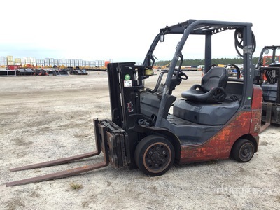 2018 Toyota 8FGCU25 4700 lb Caretilla de Ruedas de Macizas