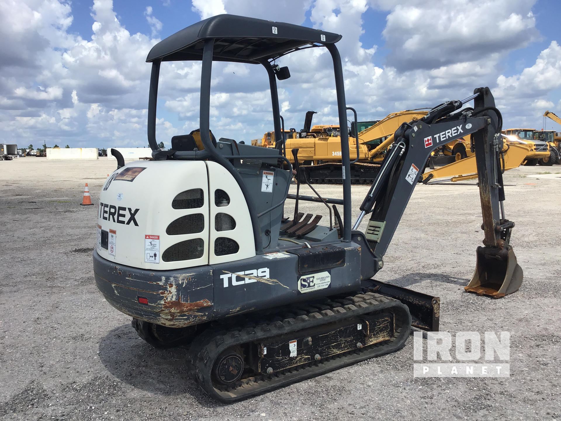 2015 Terex TC29 Mini Excavator in Davenport, Florida, United