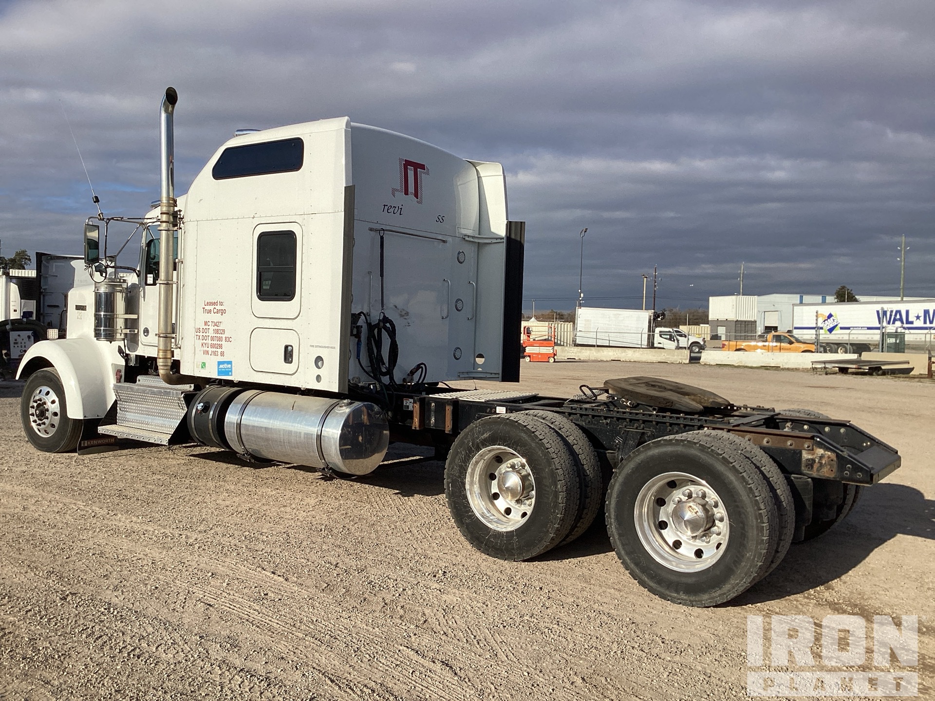 HO 1:87 TSH 626 Kenworth 900L Tandem Axle Tractor - Light Blue/White/Black - Foto 3