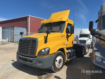 2016 Freightliner Cascadia 125 6x4 Ciągnik siodłowy T/A z kabiną dzienną